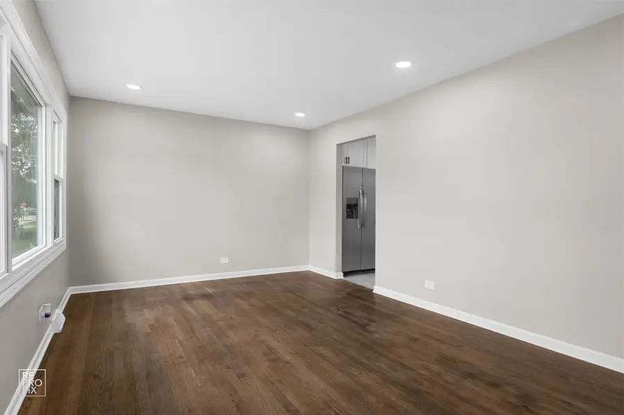 10854 Lyman Avenue, Chicago Ridge, IL 60415 - Image #3