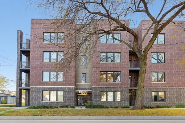 3653 W Barry Avenue #4W, Chicago, IL 60618