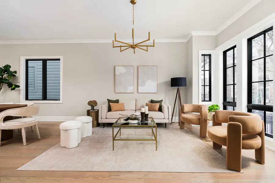 2203 W Huron Avenue, Chicago, IL 60622 - Image #3