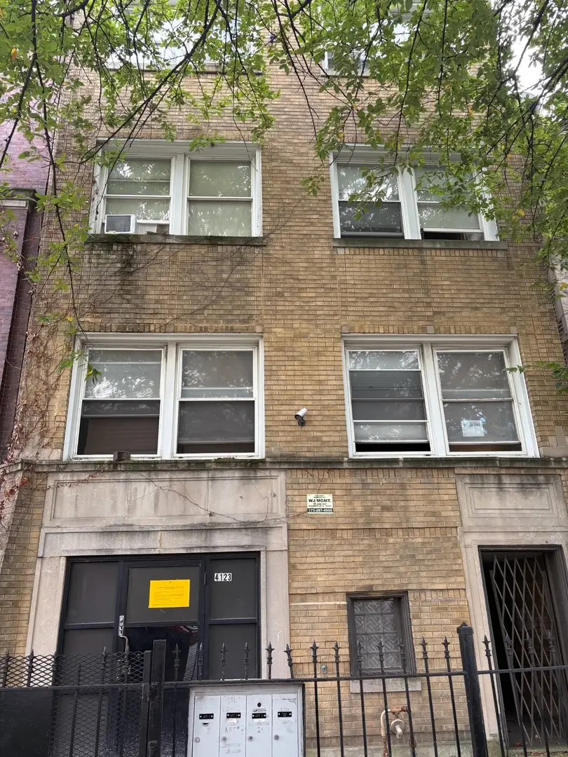 4123 W Washington Boulevard, Chicago, IL 60624 - Image #1