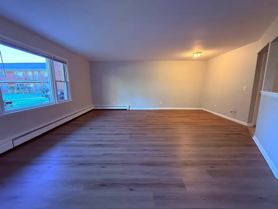 1119 E Algonquin Road #2, Arlington Heights, IL 60005 - Image #3