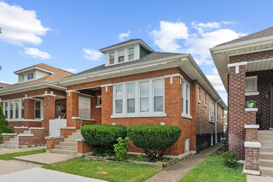 5951 S Richmond Street, Chicago, IL 60629 - Image #2