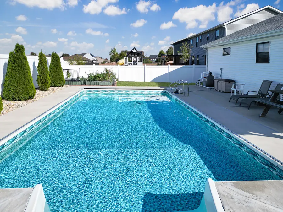 2172 Granby Lane, Normal, IL 61761 - Image #2