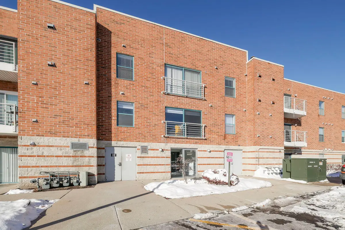 3255 Kirchoff Road #306, Rolling Meadows, IL 60008 - Image #1