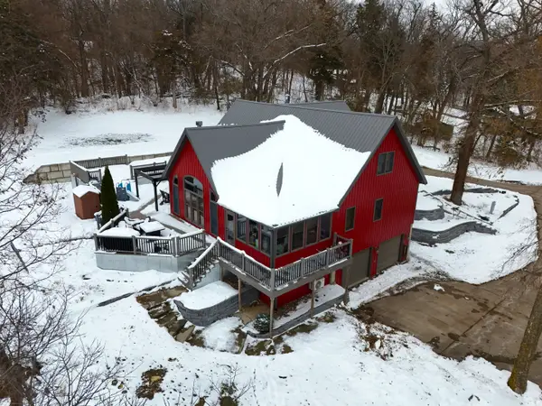 9120 Spring Valley Road, Fulton, IL 61252