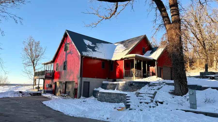 9120 Spring Valley Road, Fulton, IL 61252 - Image #2