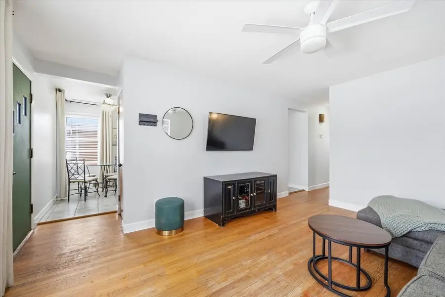 1016 Hull Avenue, Westchester, IL 60154 - Image #3