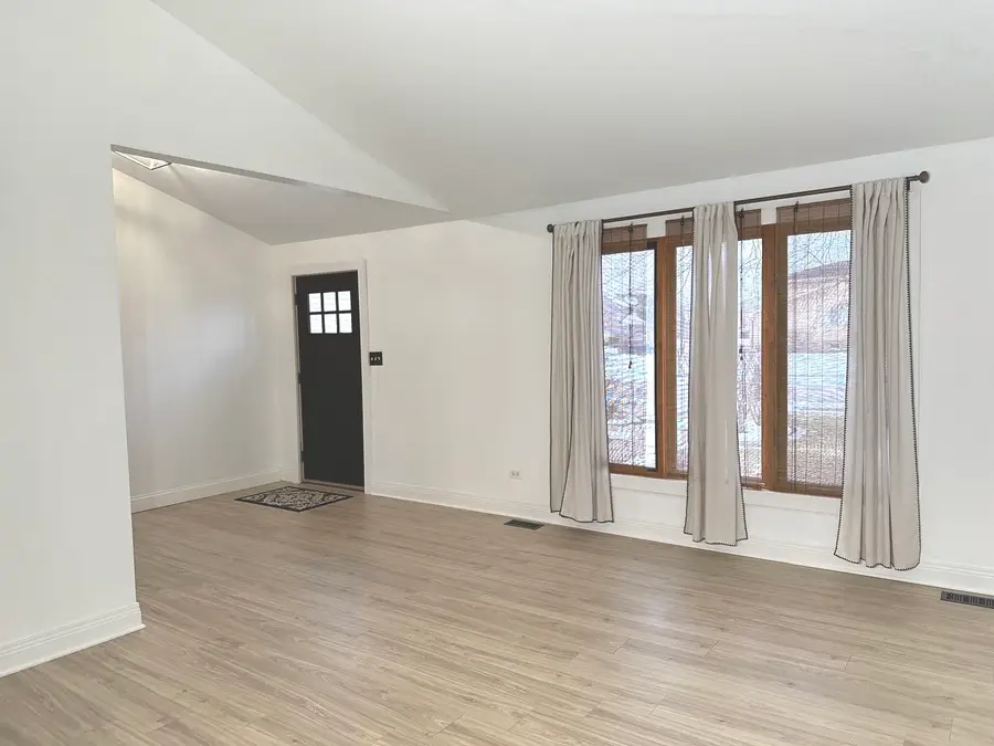 515 Edgewater Drive, Minooka, IL 60447 - Image #3