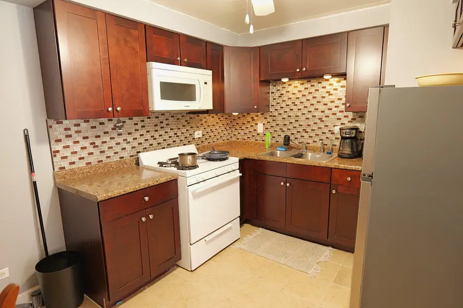 10811 S Lloyd Drive #3, Worth, IL 60482 - Image #3