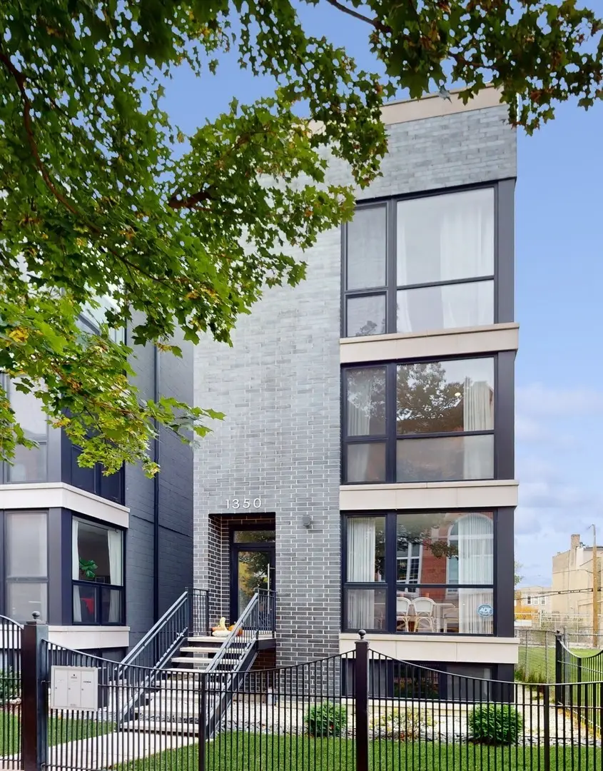 1350 N Claremont Avenue #1, Chicago, IL 60622 - Image #1