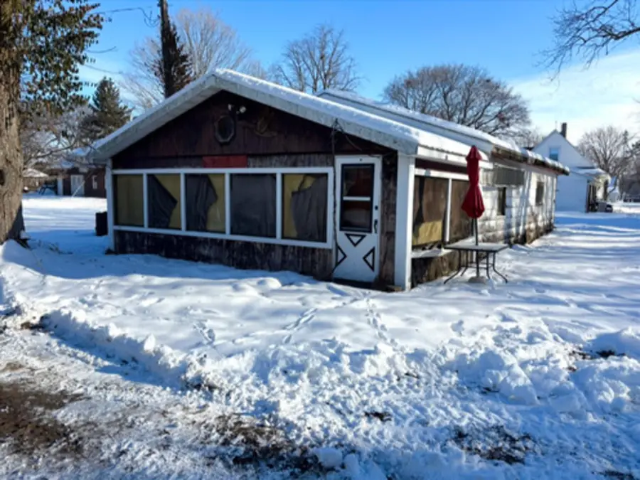 201 S Carson Street, Long Point, IL 61333 - Image #2
