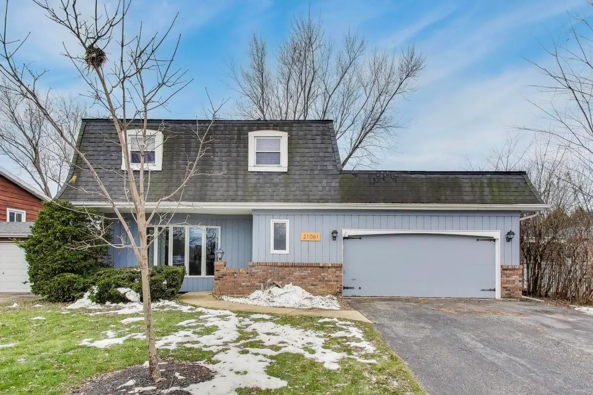 21061 W Marion Avenue, Mundelein, IL 60060 - Image #1