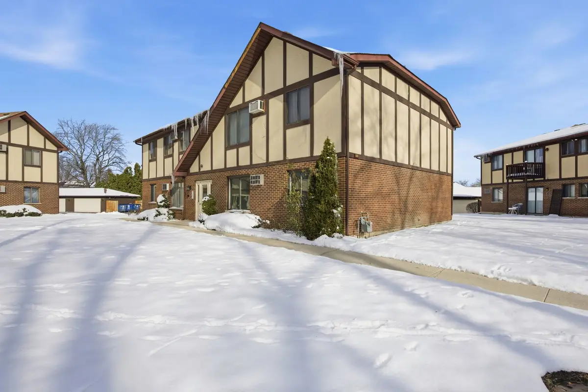 4654 W 131st Street #1S, Alsip, IL 60803 - Image #1