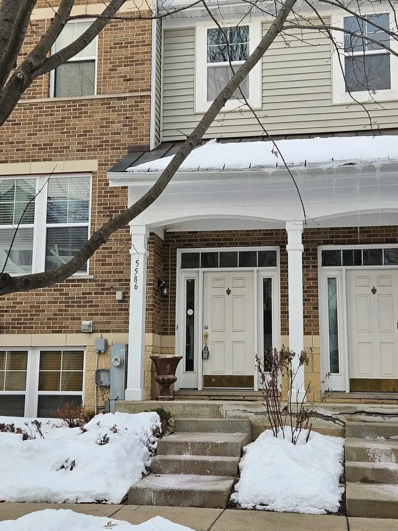 5586 Cambridge Way, Hanover Park, IL 60133 - Image #2