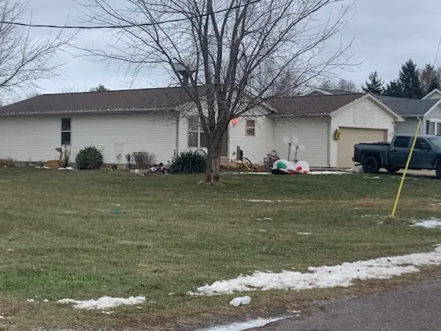 357 E Clay Street, El Paso, IL 61738 - Image #3