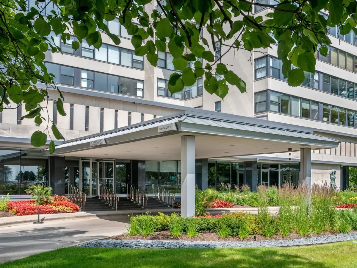 3430 N Lake Shore Drive #9L, Chicago, IL 60657 - Image #1