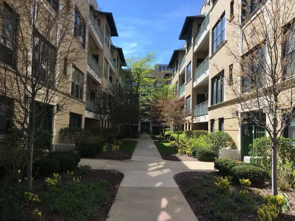 4320 N Clarendon Avenue #2031, Chicago, IL 60613