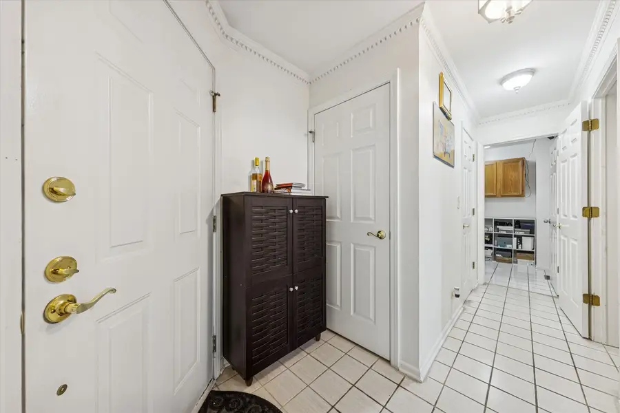 11460 Prescott Lane, Westchester, IL 60154 - #2