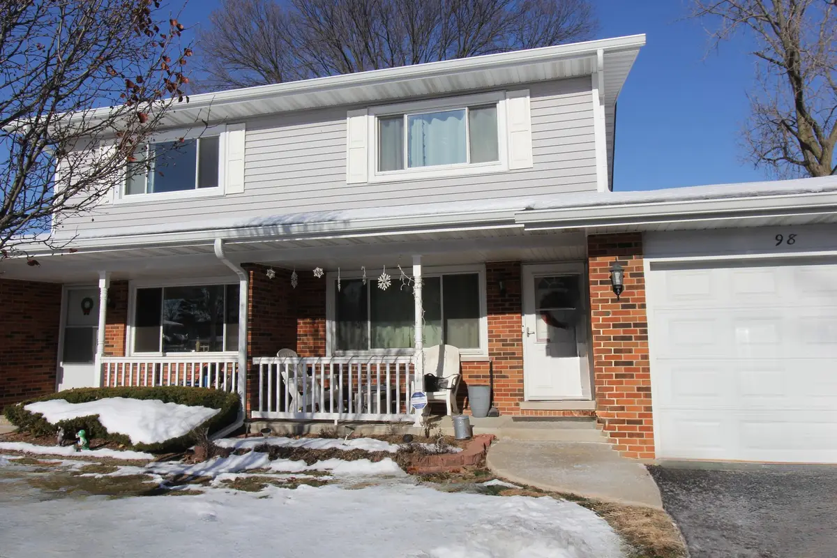98 Wiltshire Court, Schaumburg, IL 60193 - Image #1