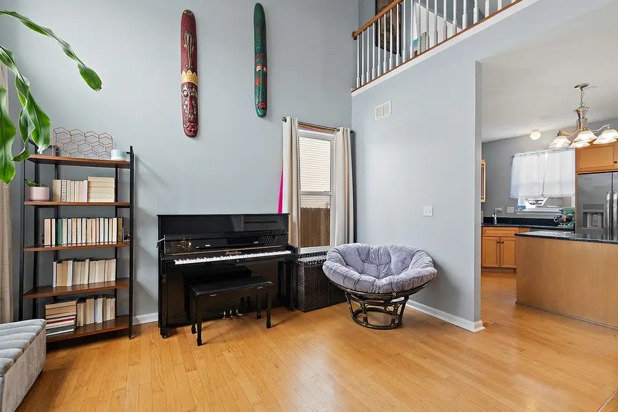 420 Wilshire Lane, Bolingbrook, IL 60440 - Image #3