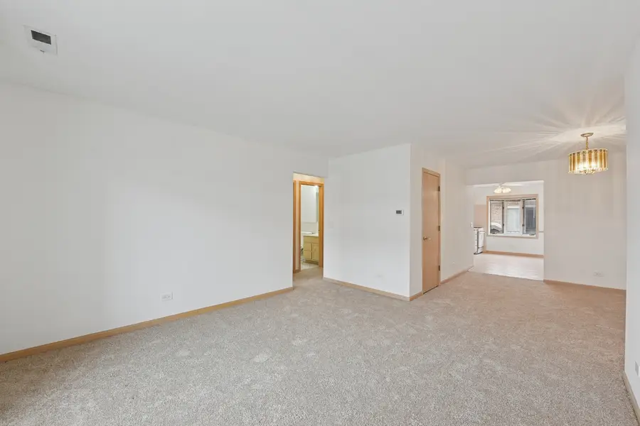 5413 N Milwaukee Avenue #3B, Chicago, IL 60630 - Image #3