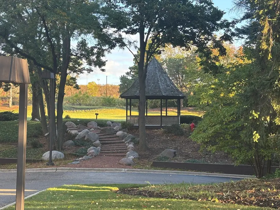 2000 Chestnut Avenue #407, Glenview, IL 60025 - #2