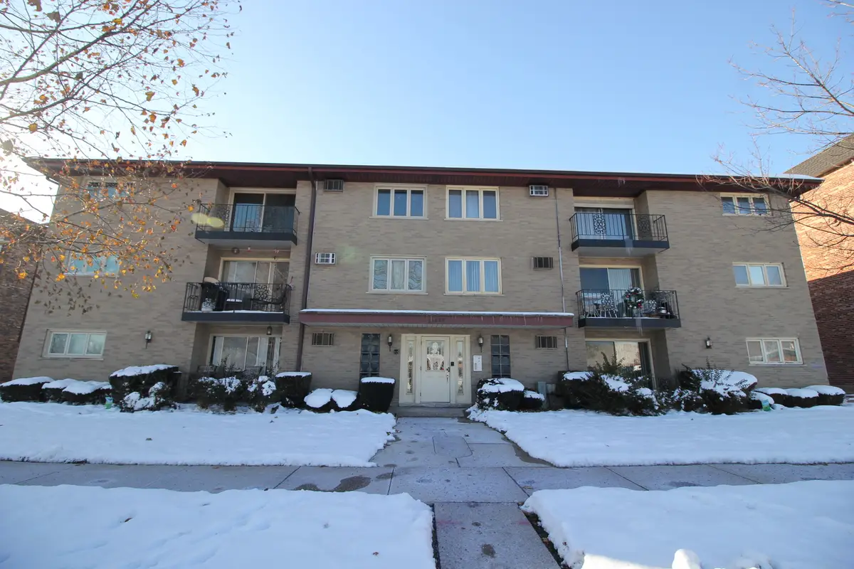 11024 Kilpatrick Avenue #3, Oak Lawn, IL 60453 - Image #1