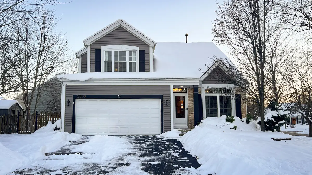 2809 Forestview Drive, Carpentersville, IL 60110 - Image #1