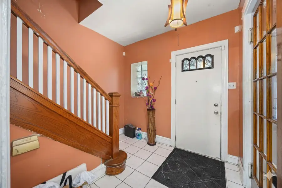 908 N Trumbull Avenue, Chicago, IL 60651 - Image #3