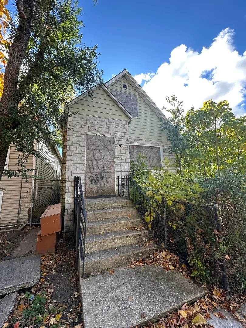2921 E 78th Place, Chicago, IL 60649 - Image #2