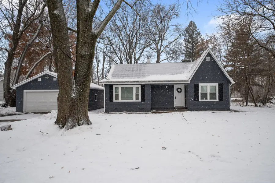 26347 W Shannon Avenue, Antioch, IL 60002 - Image #2