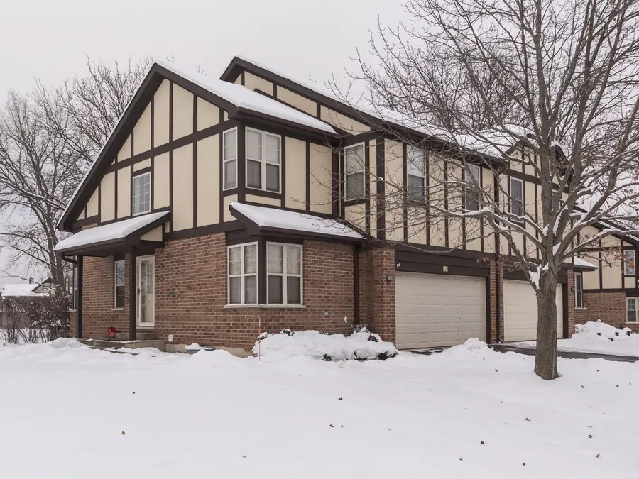 2 Willow Bridge Way, Bloomingdale, IL 60108 - Image #2
