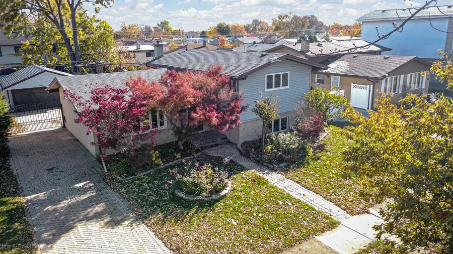 9043 Oriole Avenue, Morton Grove, IL 60053 - Image #3