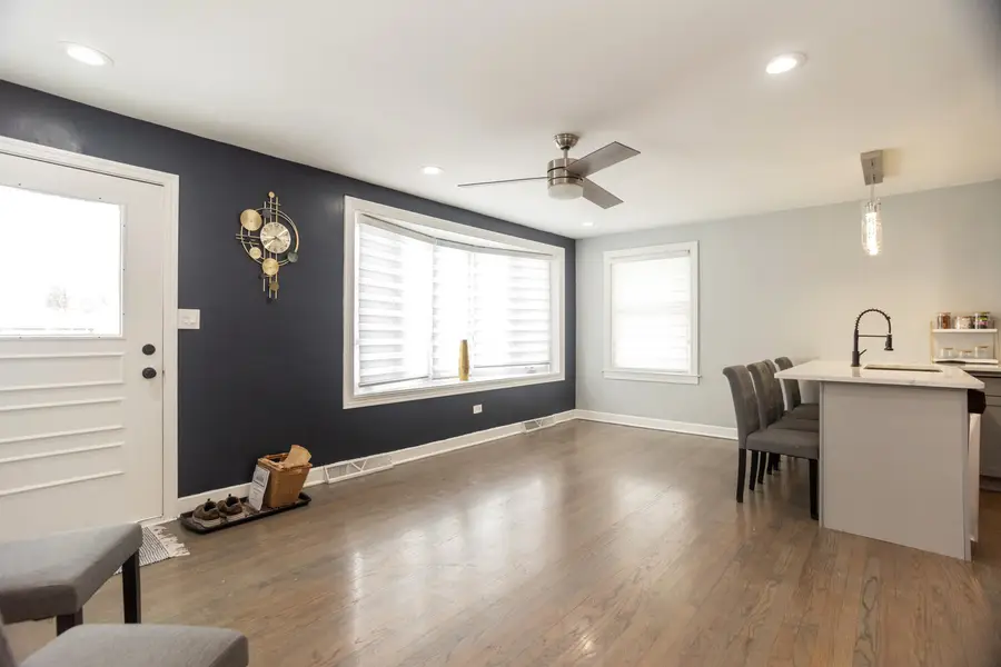 Address Withheld By Seller, Schiller Park, IL 60176 - Image #3