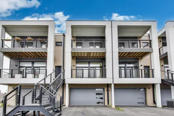 12 Golden Sunset Drive, Lake Zurich, IL 60047