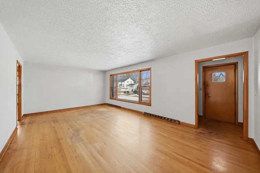 313 E Lincoln Street, Mount Morris, IL 61054 - #3