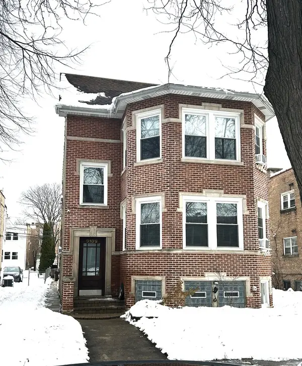 Address Withheld By Seller, Skokie, IL 60076