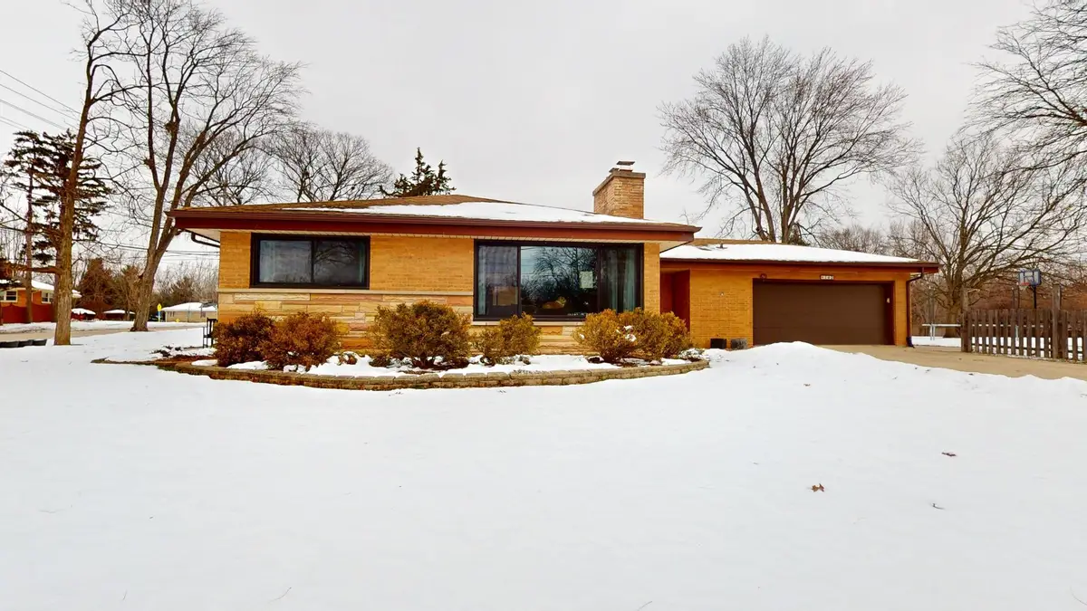 142 W Chicago Avenue, Downers Grove, IL 60515 - Image #1