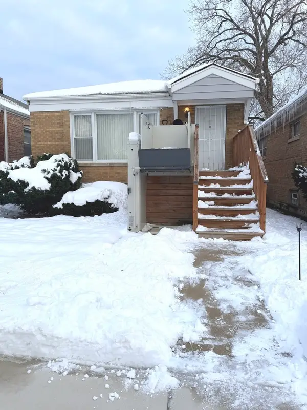 Address Withheld By Seller, Chicago, IL 60620