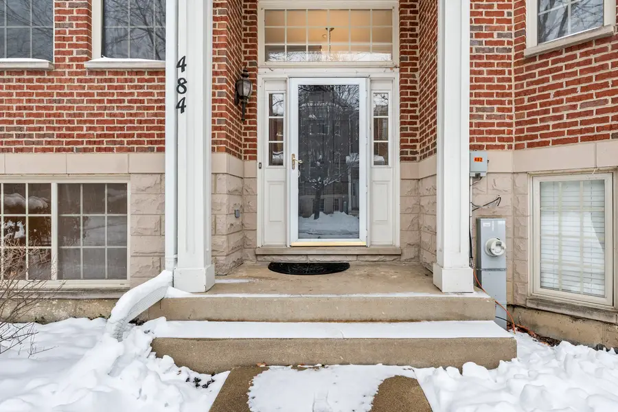 484 Prestwick Lane, Wheeling, IL 60090 - Image #2