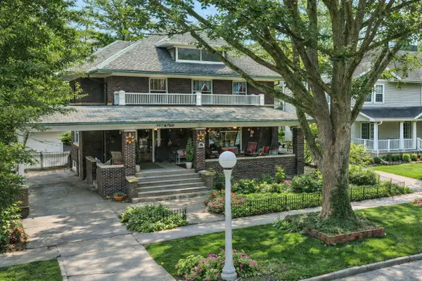 707 W Main Street, Urbana, IL 61801