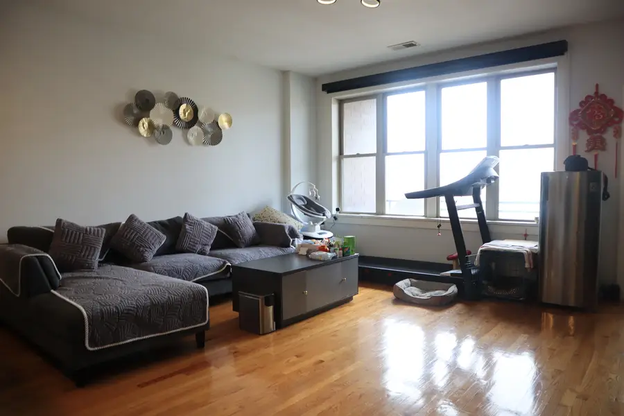 3225 S Archer Avenue #3w, Chicago, IL 60608 - Image #2