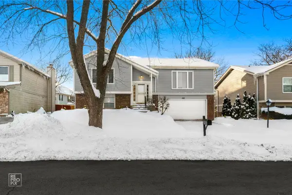 158 Hastings Mill Road, Streamwood, IL 60107