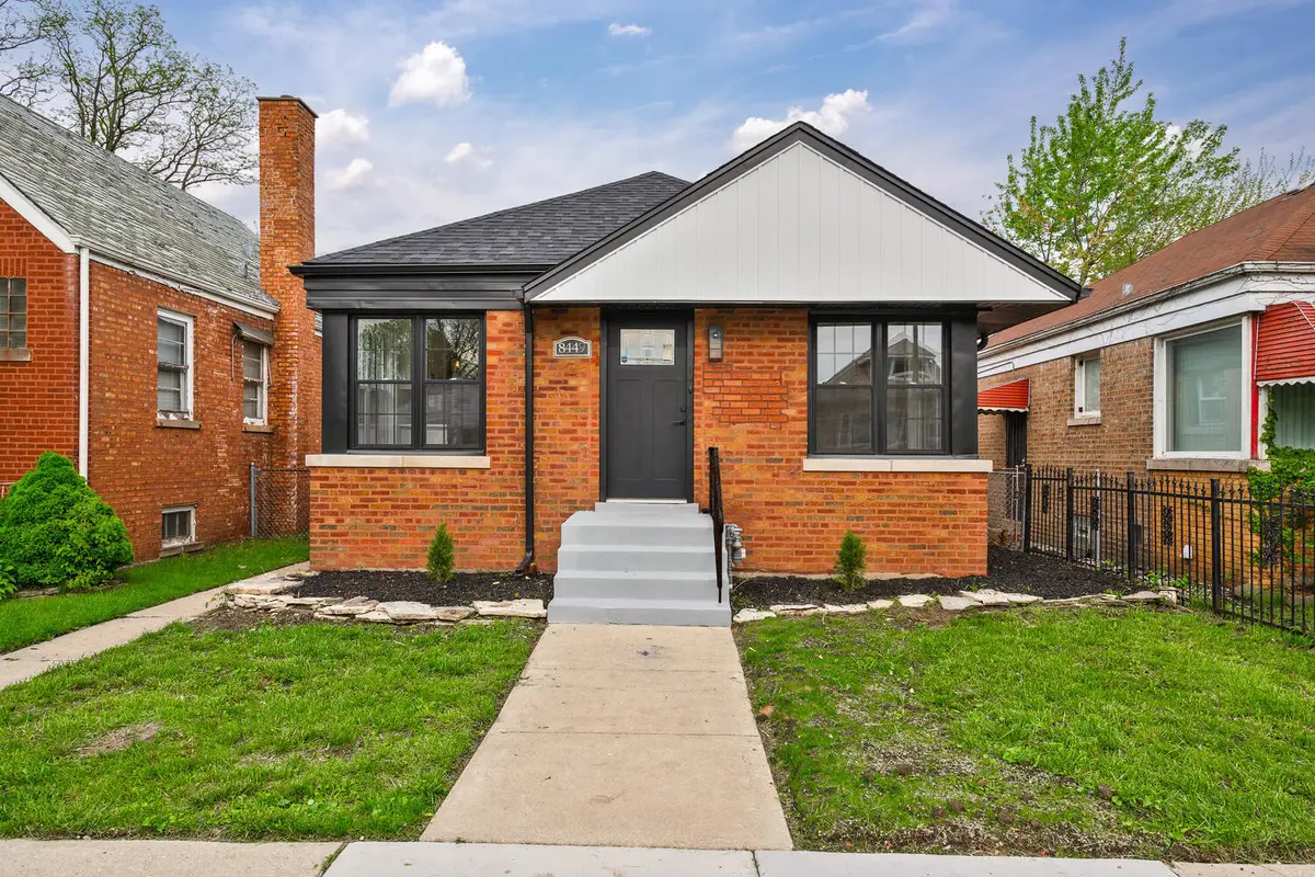 8449 S Euclid Avenue, Chicago, IL 60617 - Image #1
