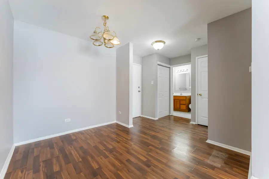 703 E Fullerton Avenue #107, Glendale Heights, IL 60139 - Image #2