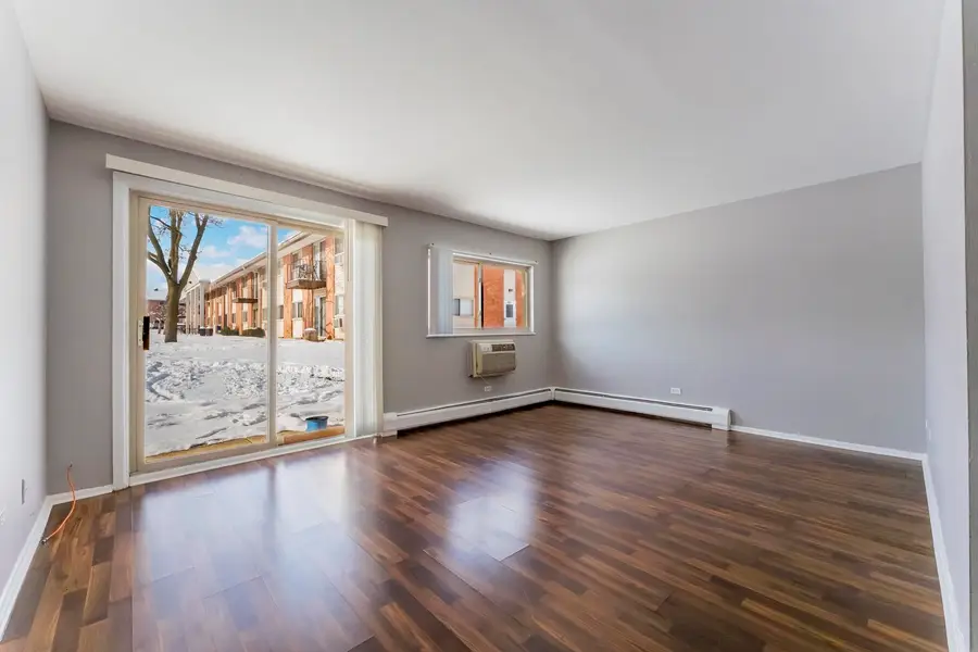 703 E Fullerton Avenue #107, Glendale Heights, IL 60139 - Image #3