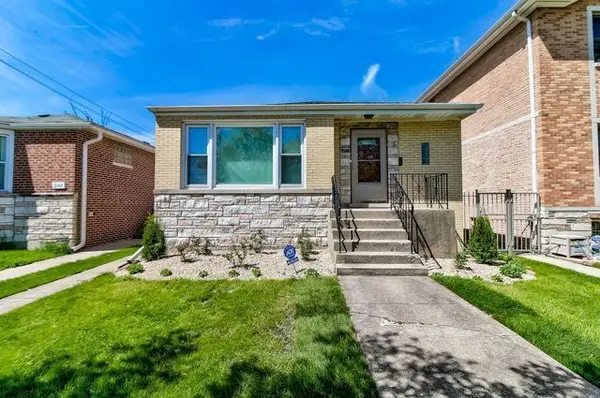 3140 W Hood Avenue, Chicago, IL 60659