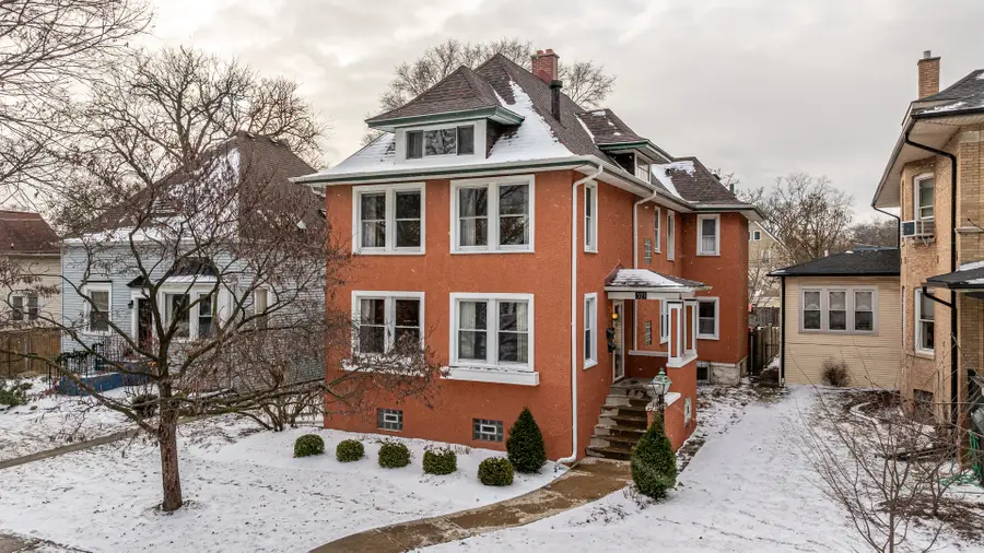 521 N Harvey Avenue, Oak Park, IL 60302 - Image #2