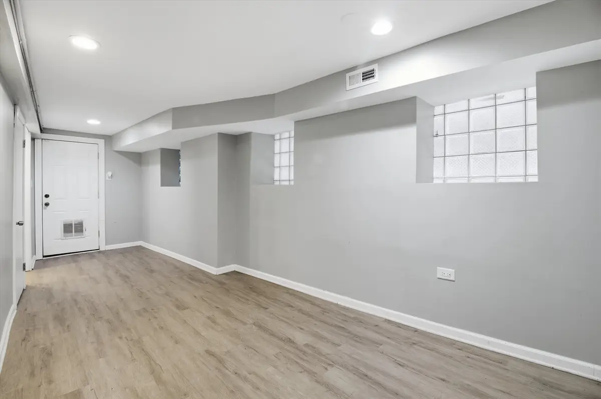 4245 W Monroe Street, Chicago, IL 60624 - Image #1