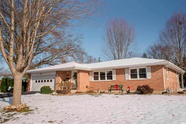 1421 S 27th, Quincy, IL 62301